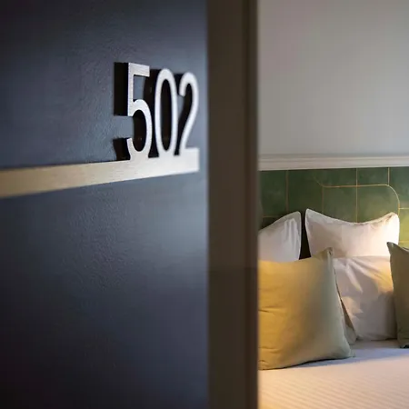 Des Mines Hotel 3*